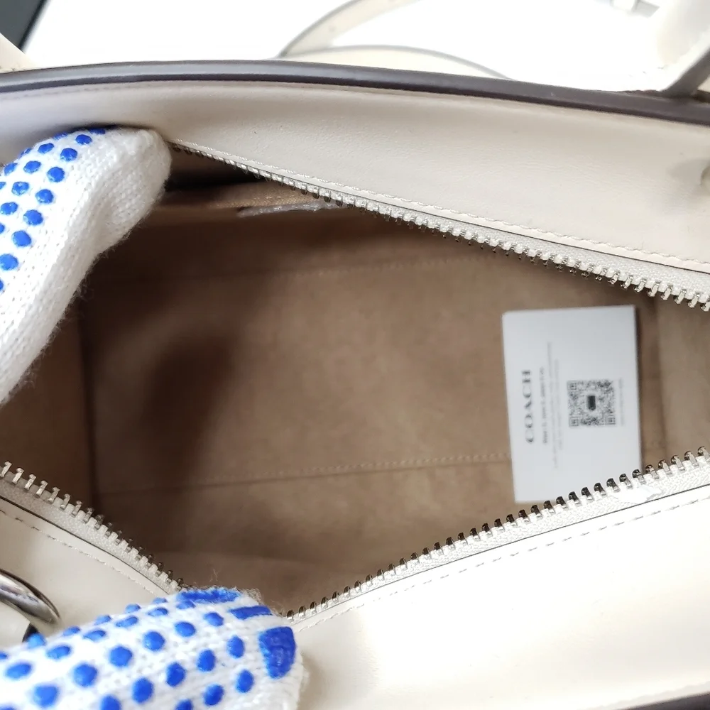 Coach Andrea Carryall Black White Leather Shoulder Bag Brand New 152-091725
